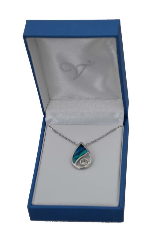 PAUA SHELL PENDANT BOXED
